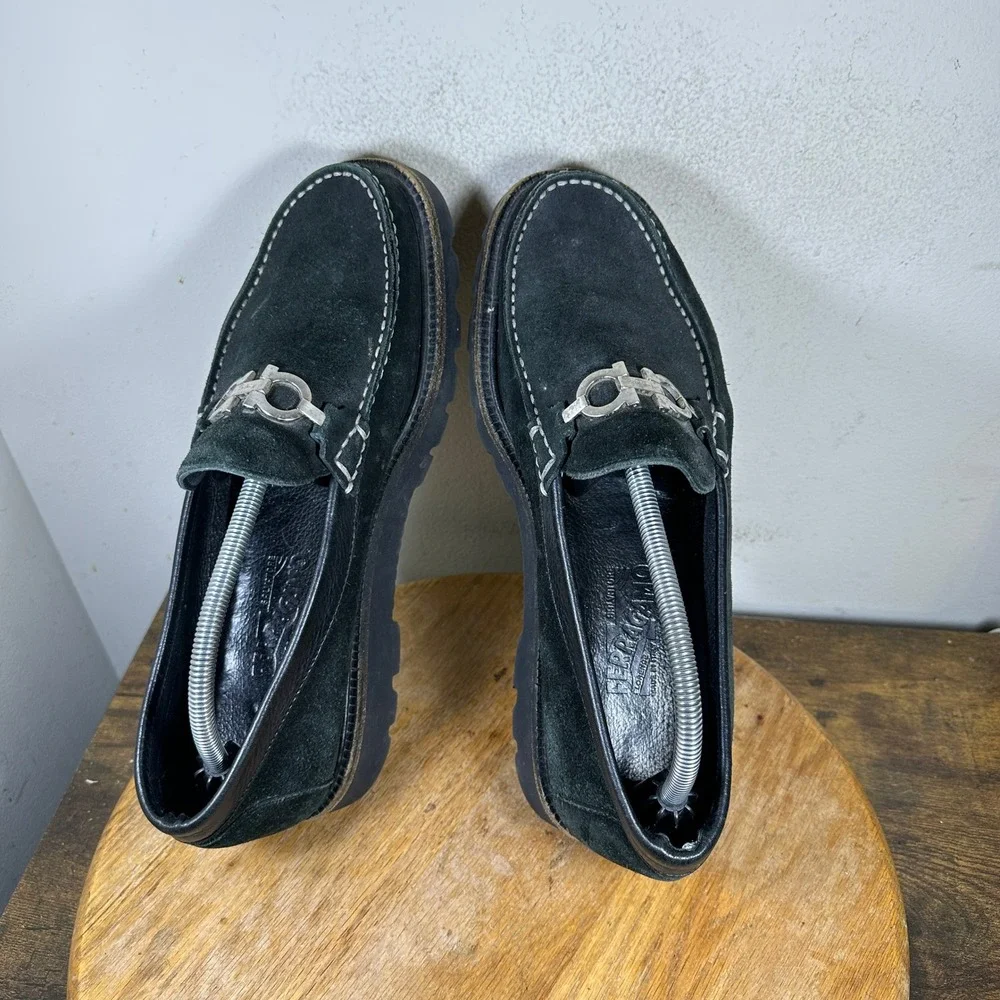 Salvatore Ferragamo Mens Black Suede Gancini Bit Lug Sole Loafers UR43731 11 EE